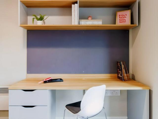Studio for rent in West Midlands