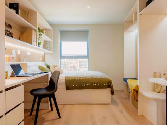 Studio for rent in Blythswood Hill, Scotland