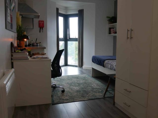 Studio for rent in Hillfields, West Midlands