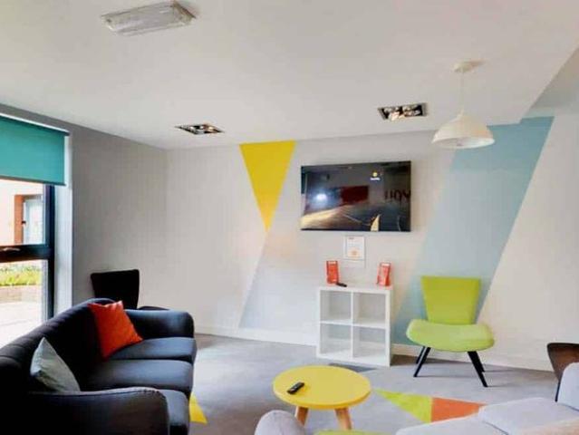 Studio for rent in Barbican, Mount Wise