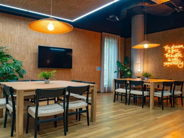 Studio for rent in City Centre, Georgia