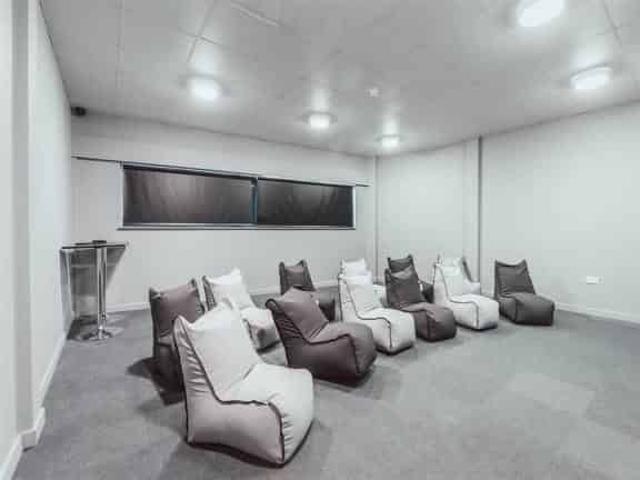 Studio for rent in Stoke, Stoke-on-Trent
