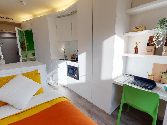 Room for rent in Mile End, Greater London