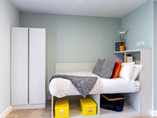 Apartment for rent in Little Woodhouse, Leeds