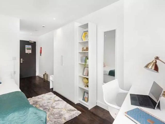 Studio for rent in Spitalfields, Whitechapel