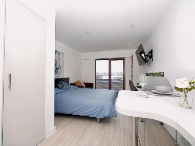 Studio for rent in Newtown, Two Mills
