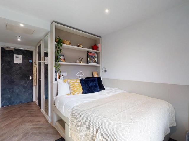Apartment for rent in South Lambeth, Greater London