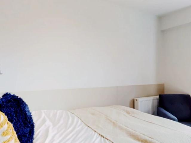 Studio for rent in South Lambeth, Greater London