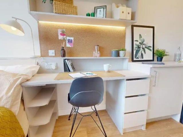 Studio for rent in Mile End, Greater London