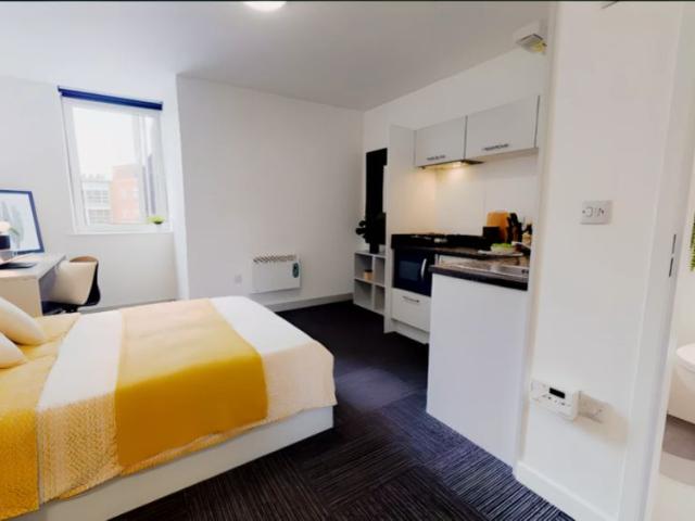 Studio for rent in Haddon, East Midlands