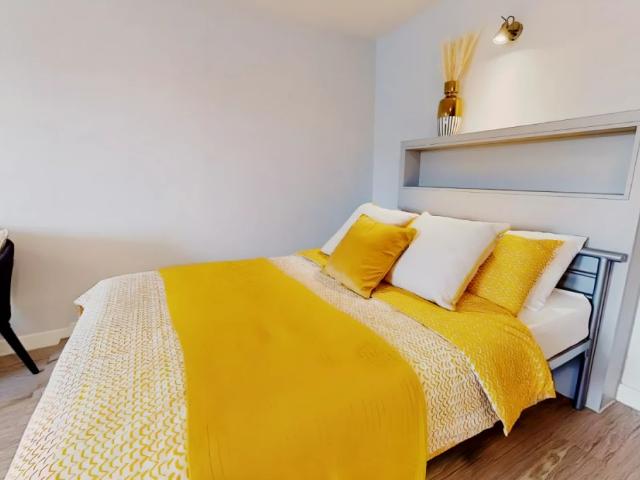 Studio for rent in Woodhouse, West Yorkshire