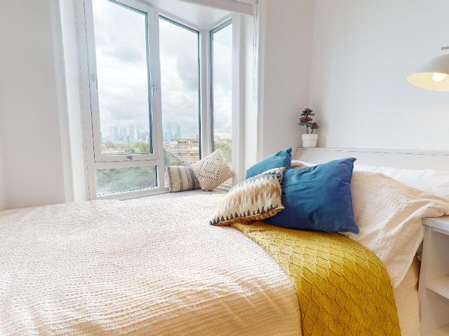 Room for rent in Mile End, Greater London