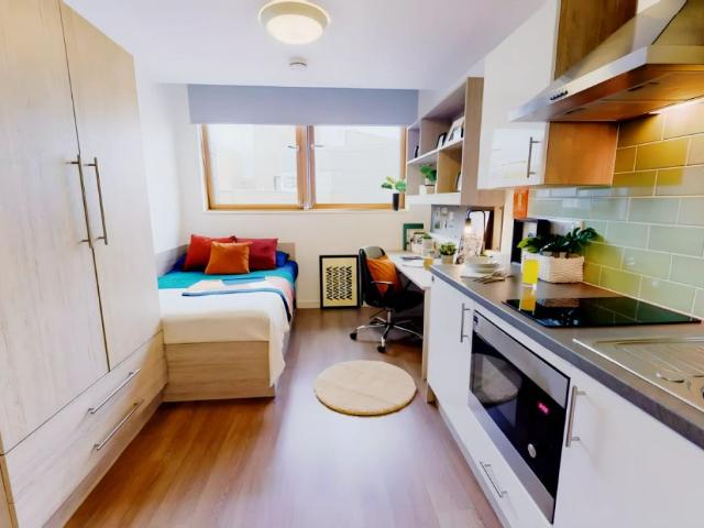 Studio for rent in Norbiton, Greater London
