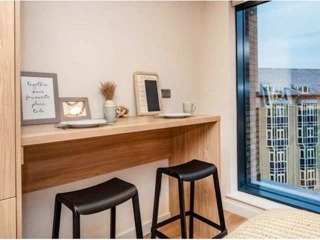Studio for rent in Haymarket, Scotland