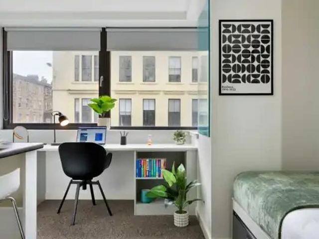Studio for rent in Kelvingrove, Glasgow