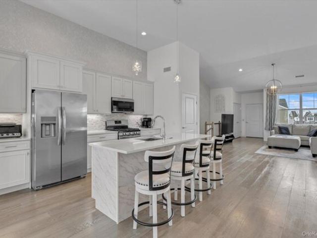 Condo for sale in Centereach, New York