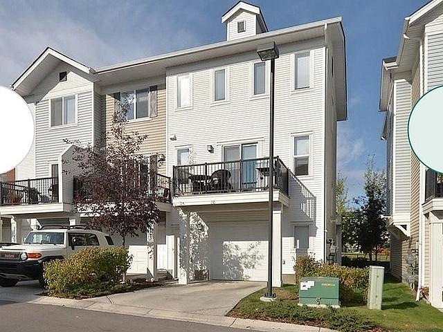 Townhouse for rent in Northwest, Alberta