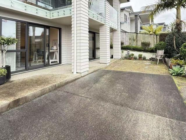 Apartment for rent in Whangaparaoa, Oroua County