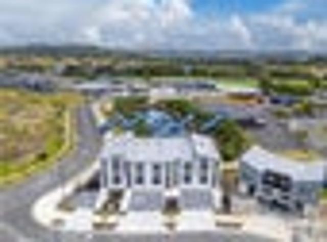 Townhouse for rent in Whangaparaoa, Oroua County