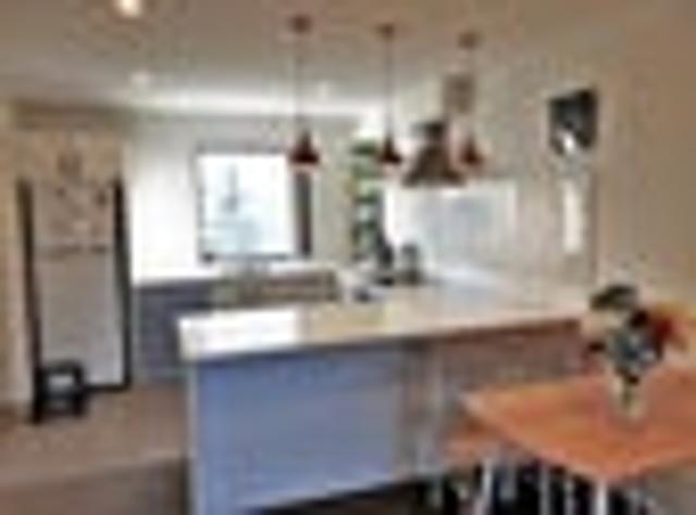 Townhouse for rent in Whangaparaoa, Oroua County