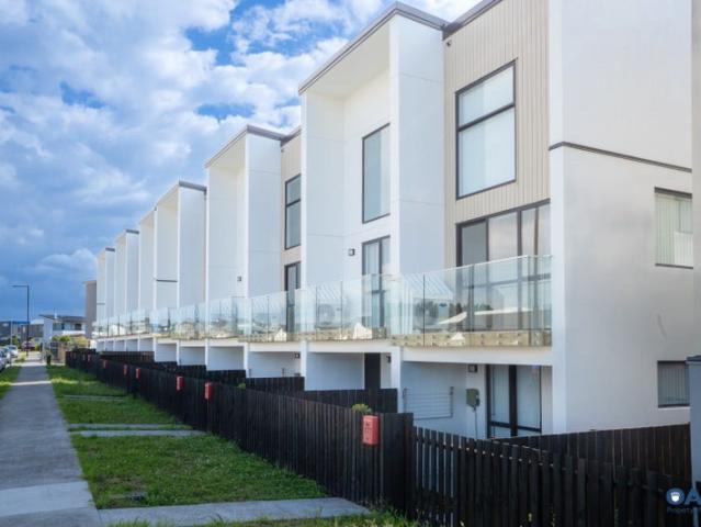 House for rent in Highgate Business Park, Hibiscus and Bays
