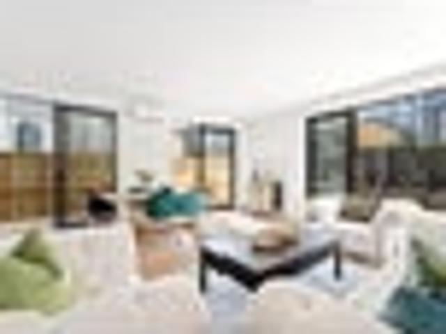 Townhouse for rent in Whangaparaoa, Oroua County
