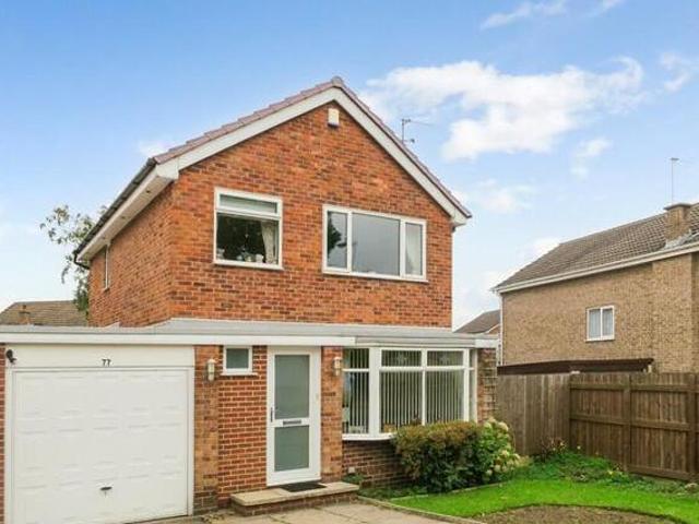 House for sale in Westfield, Guiseley