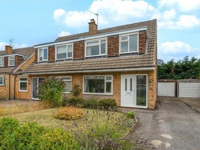House for sale in Westfield, Guiseley