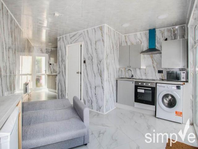 Studio for rent in Hayes, Greater London