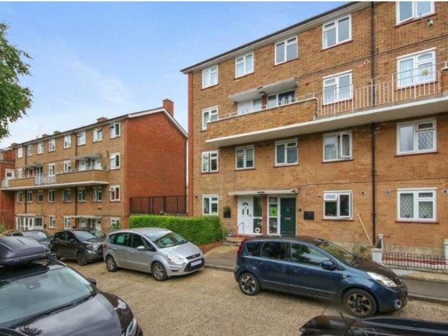 Apartment for rent in Upper Sydenham, Greater London