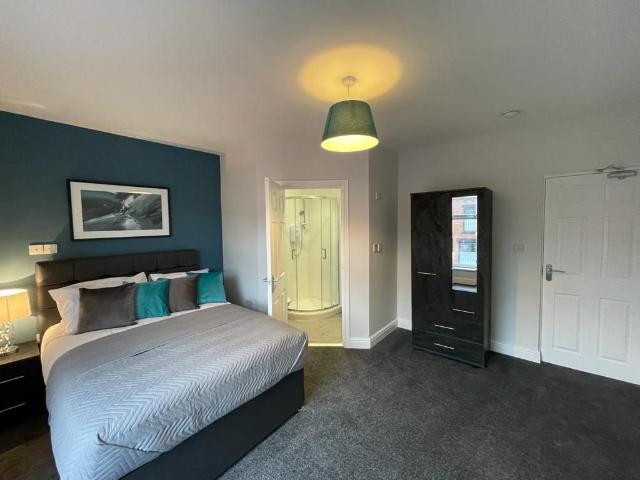 Room for rent in Lee Bank, Greater Manchester