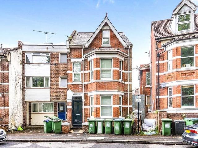 Apartment for rent in Banister's Park, City Of Southampton