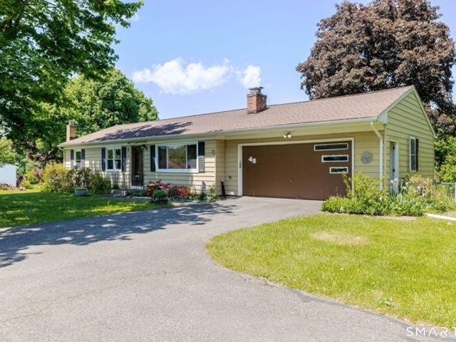 House for sale in Brookfield, Connecticut
