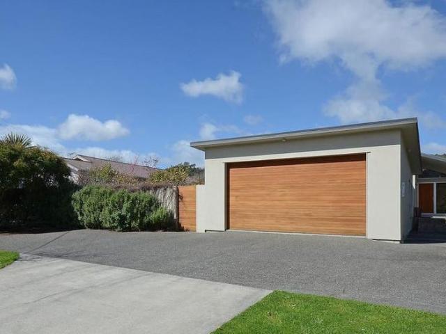 House for rent in Pauatahanui, Wellington