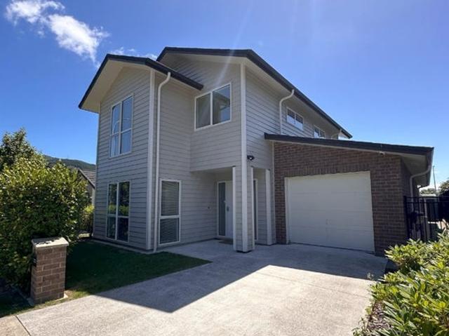 House for rent in Amberley Gardens, Upper Hutt