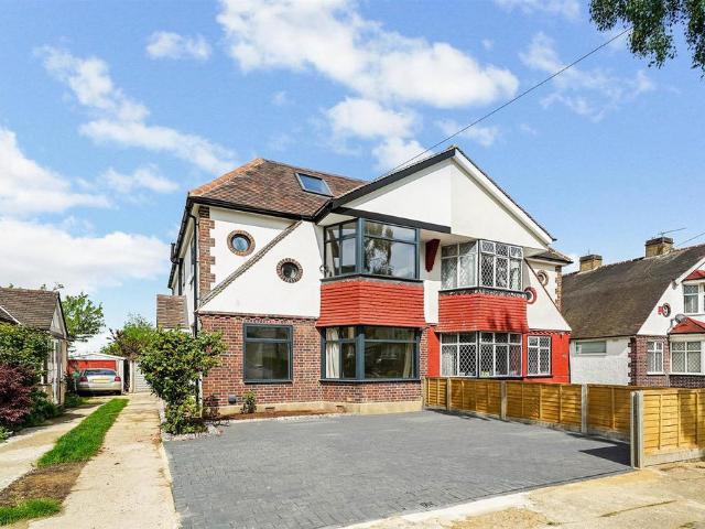 House for rent in Chingford, Greater London
