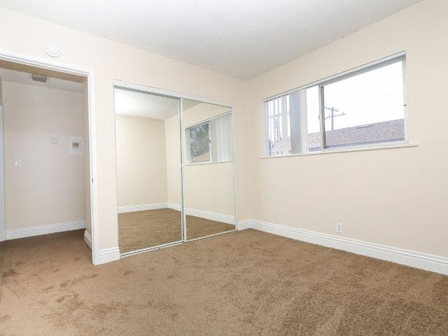 Apartment for rent in Upland, California
