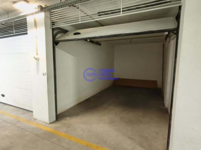 Garagem venda em Armação De Pêra, Faro