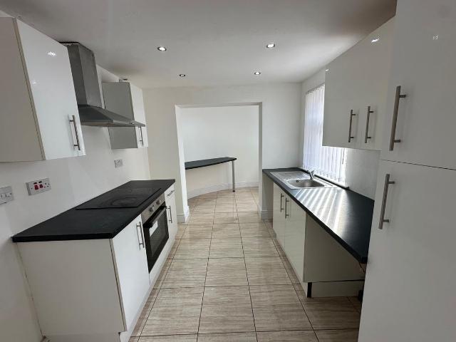 House for rent in Calderstones