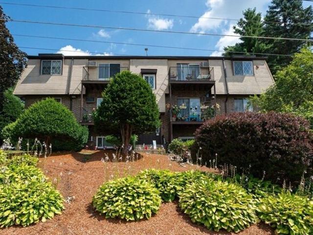 Condo for sale in Derry Condo for sale in Derry