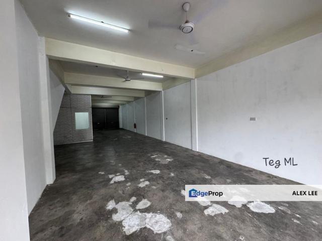 Warehouse for rent in Petaling, Subang Jaya