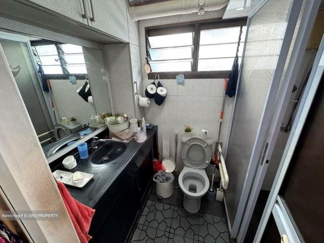 HDB House for sale in Tampines