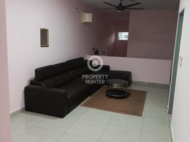 Townhouse for rent in Petaling, Alam Impian