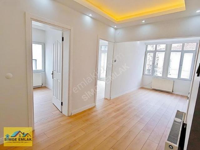Küçükyalı, Konak içerisinde satılık mülk