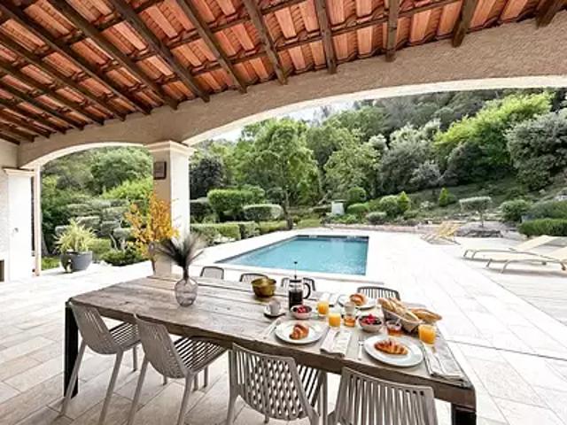 Maison vente à Aix-en-Provence, Simiane-collongue