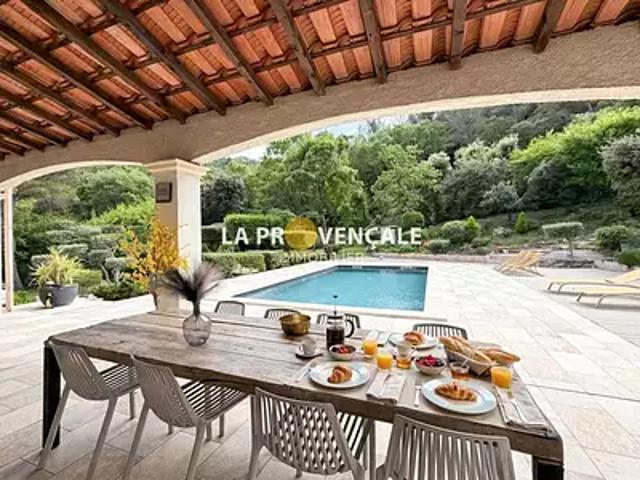Maison vente à Aix-en-Provence, Simiane-collongue