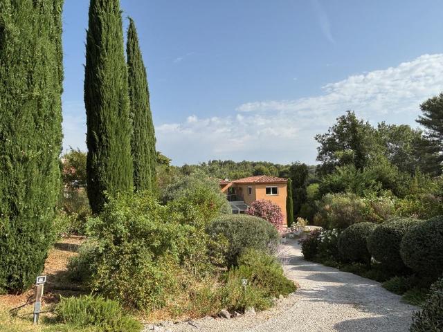 Villa vente à Aix-en-Provence, Simiane-collongue