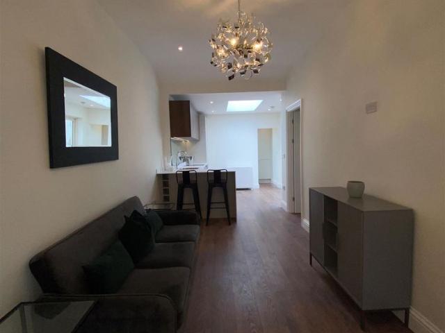 House to rent in Bluebell, North Tipperary