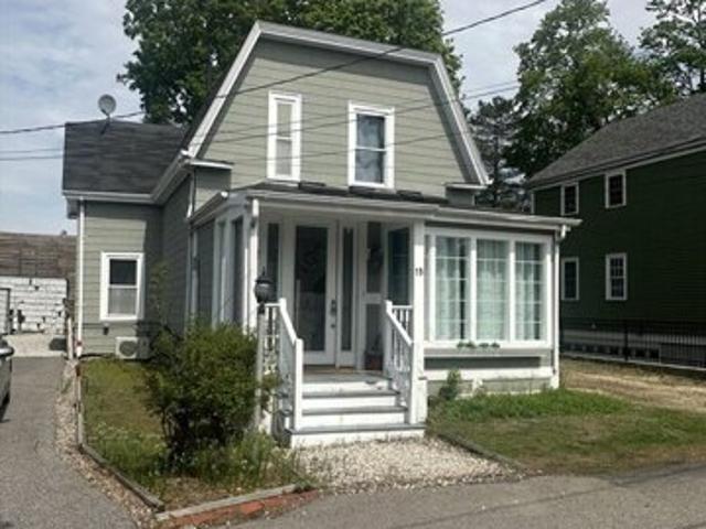 House for sale in Newton