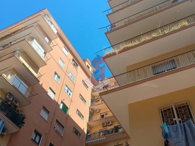 Appartamento in affitto a Municipalità 1, Campania